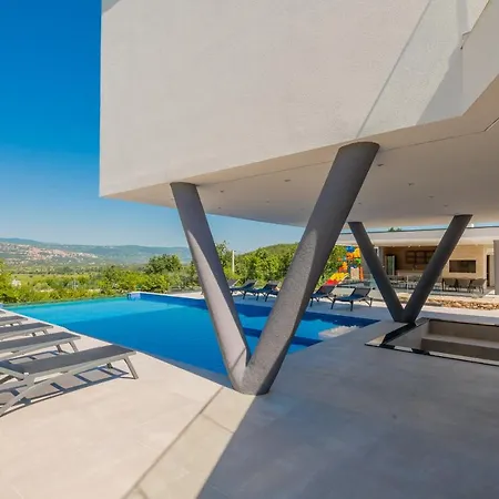 Aqualandia For 20 People Villa