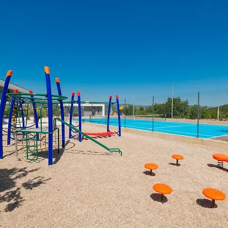 Aqualandia For 20 People Grubine