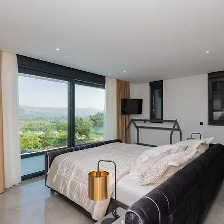 Aqualandia For 20 People Villa *