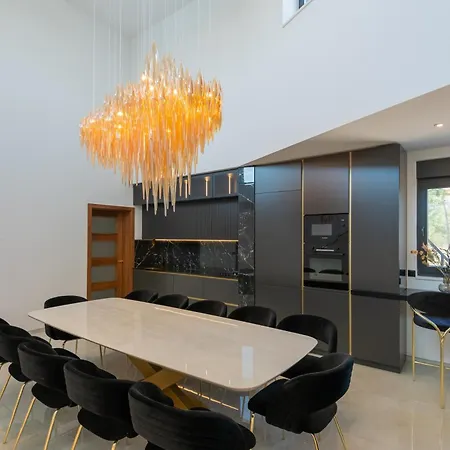 Villa Aqualandia For 20 People