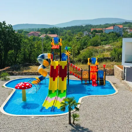 Villa Aqualandia For 20 People