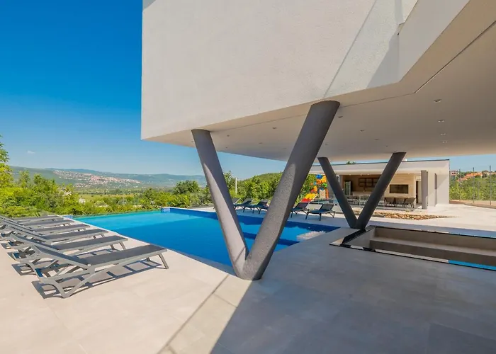 Aqualandia For 20 People Villa